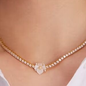 Chic Gold and White Floral Necklace
